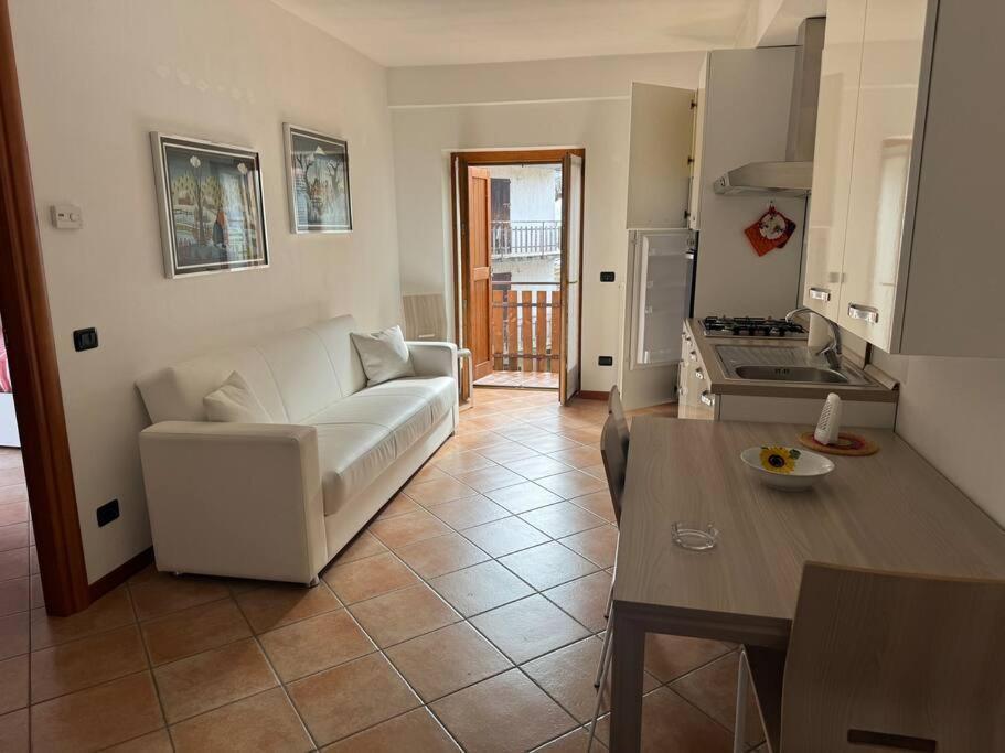 Suite Panoramica Casa Vacanza Di Alex G Oltre il Colle Exterior foto